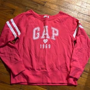 Pink women’s GAP sweater size M